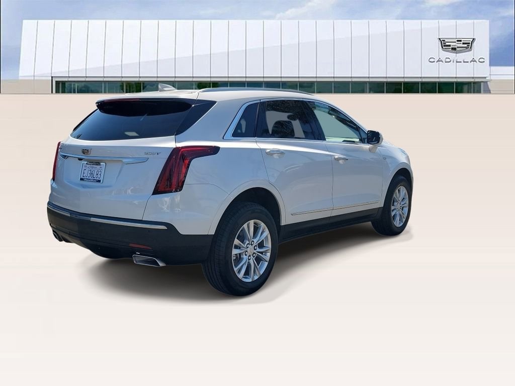 2025 CADILLAC XT5 Luxury photo 3
