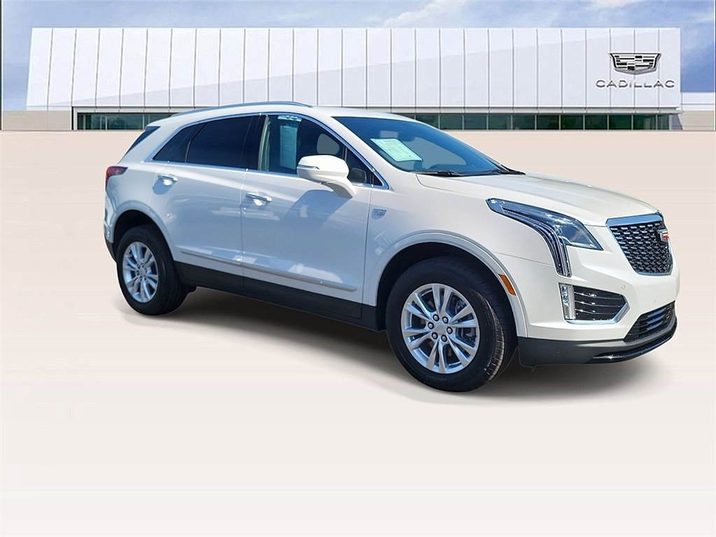 2025 Cadillac XT5 Luxury photo 2