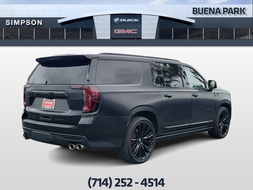 2023 GMC Yukon XL Denali Ultimate photo 3