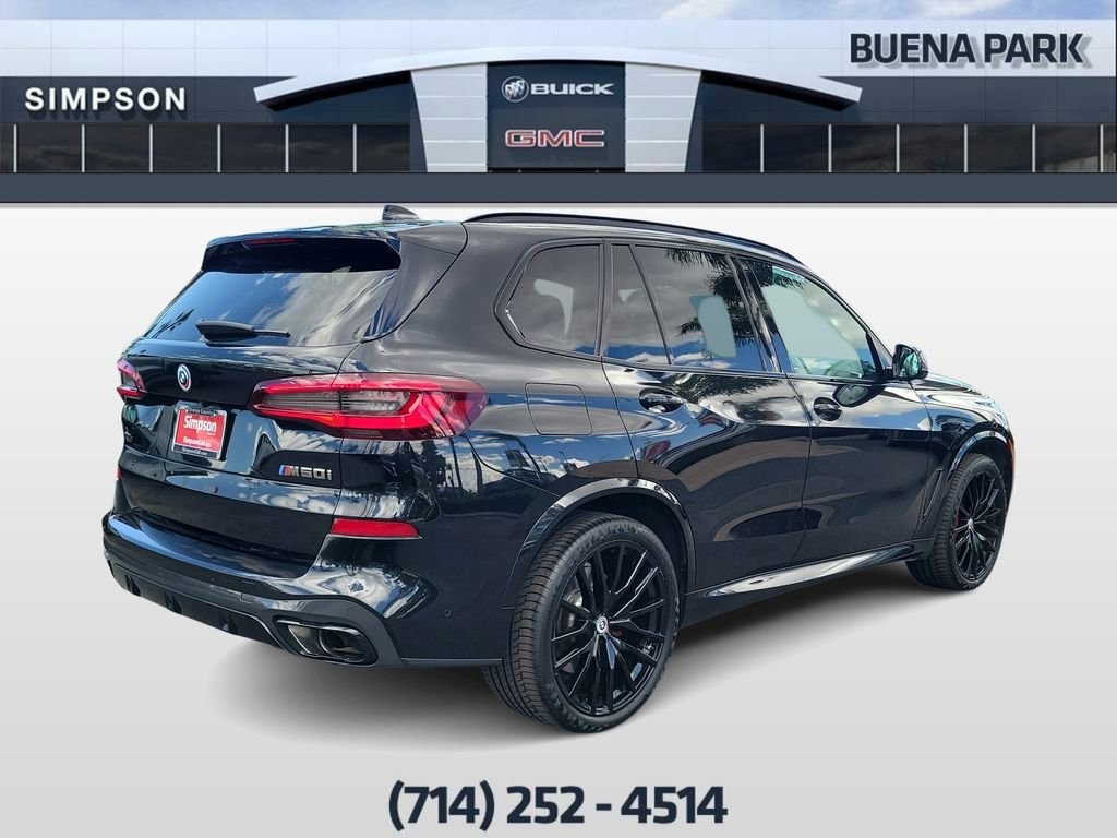 2023 BMW X5 M50i photo 3