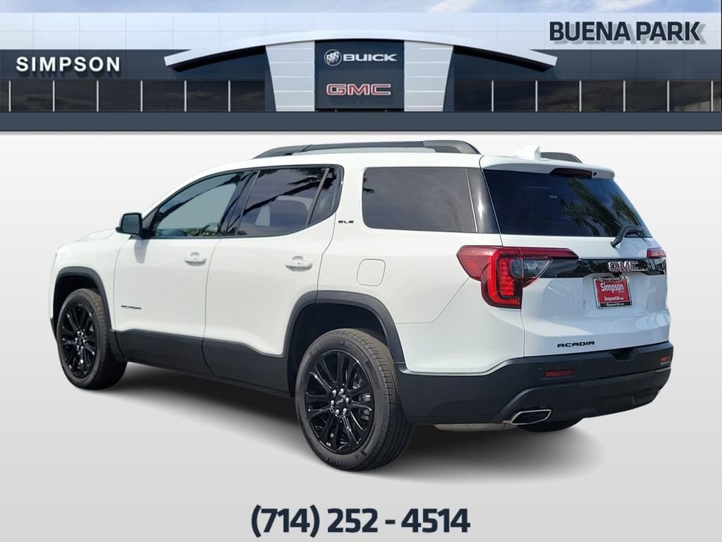 2023 GMC Acadia SLE photo 5