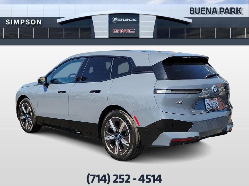 2025 BMW iX xDrive50 photo 5