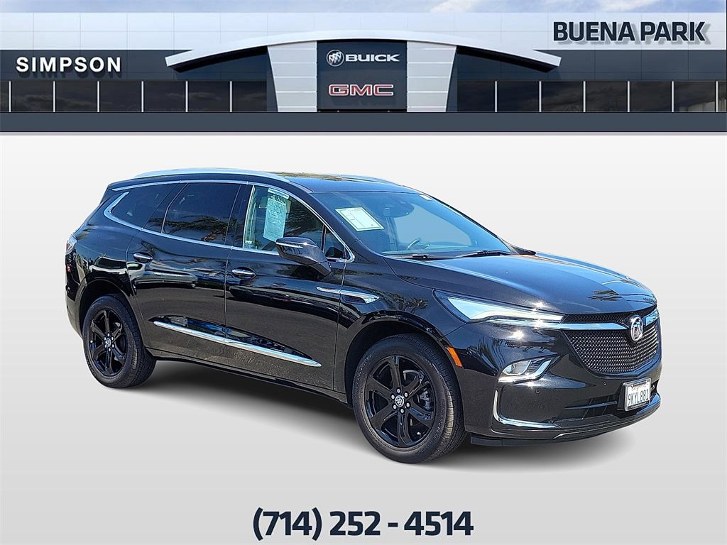 2024 Buick Enclave Essence photo 2