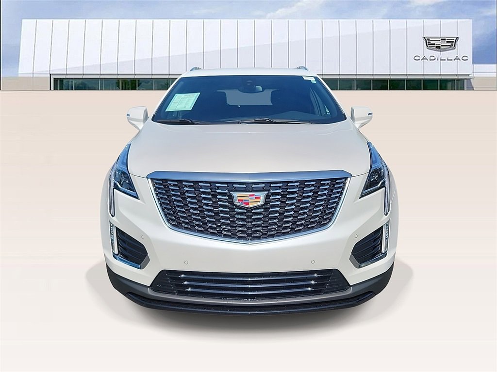 2025 Cadillac XT5 Luxury photo 3