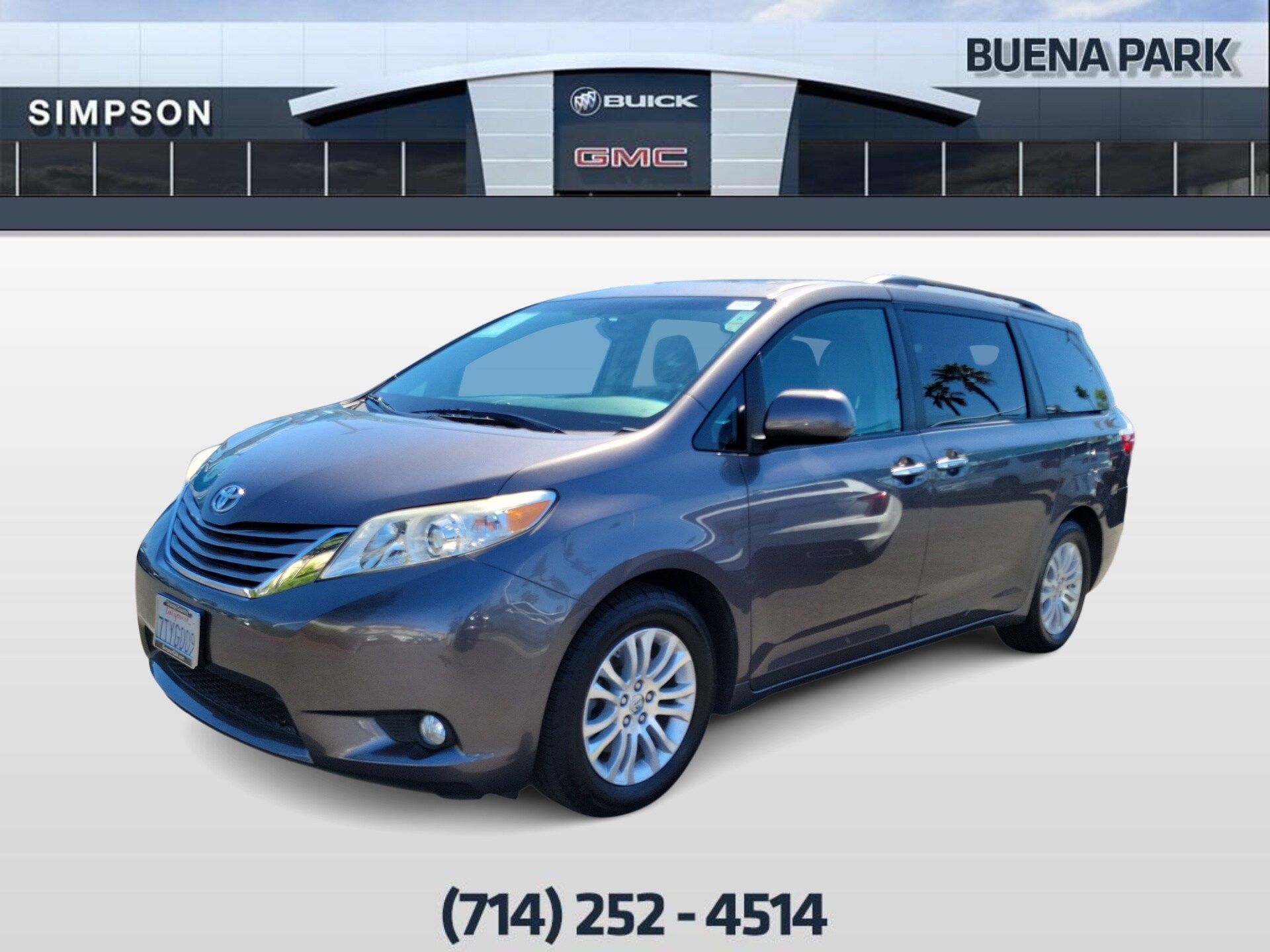 2016 Toyota Sienna XLE photo 4