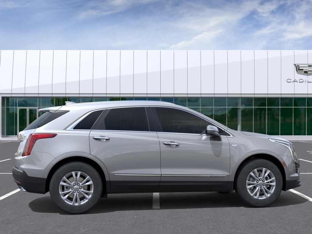 New 2026 CADILLAC XT5 Luxury SUV