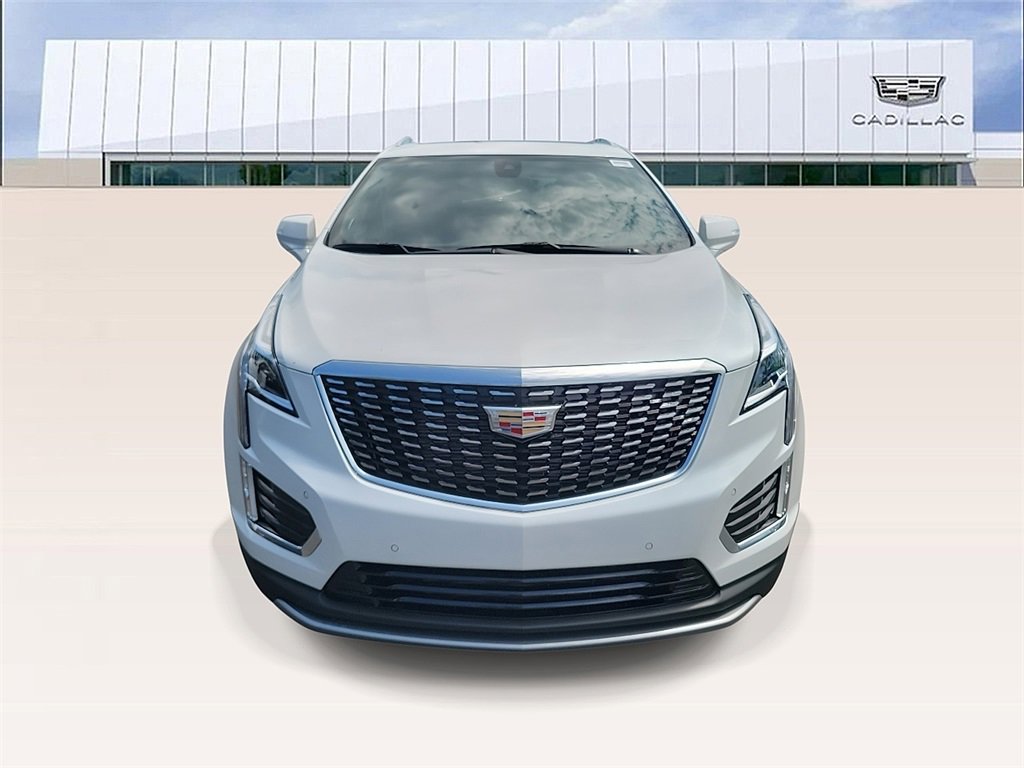 2025 Cadillac XT5 Premium Luxury photo 3