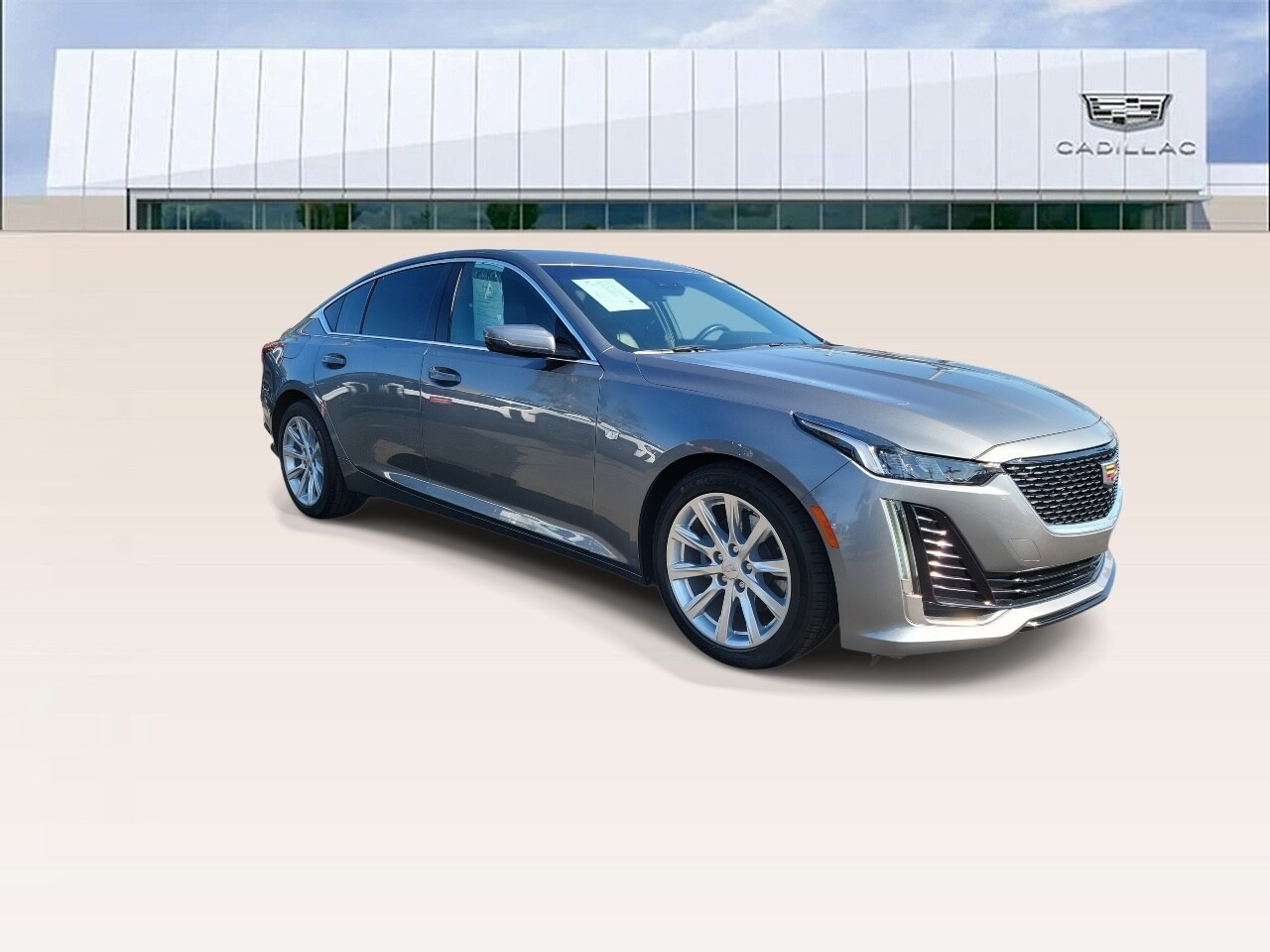 2022 Cadillac CT5 Luxury photo 2