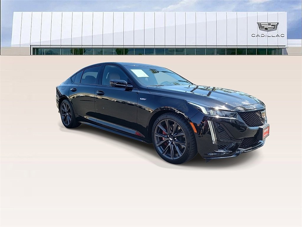 2024 Cadillac CT5 V photo 2
