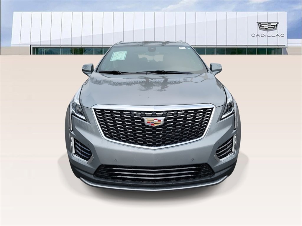 2025 Cadillac XT5 Premium Luxury photo 3