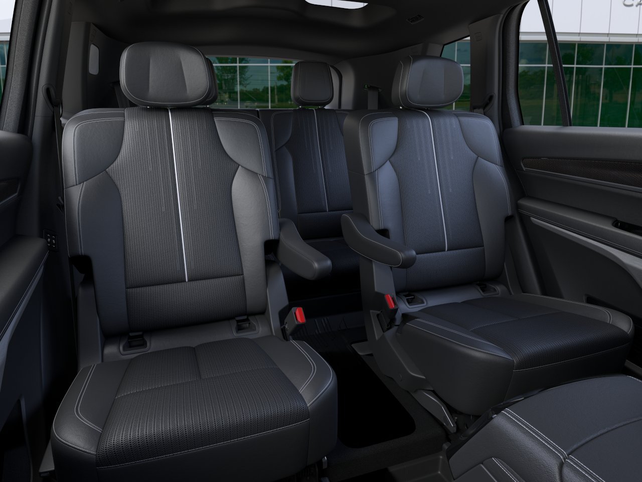 2027 Cadillac VISTIQ Sport - Photo 17
