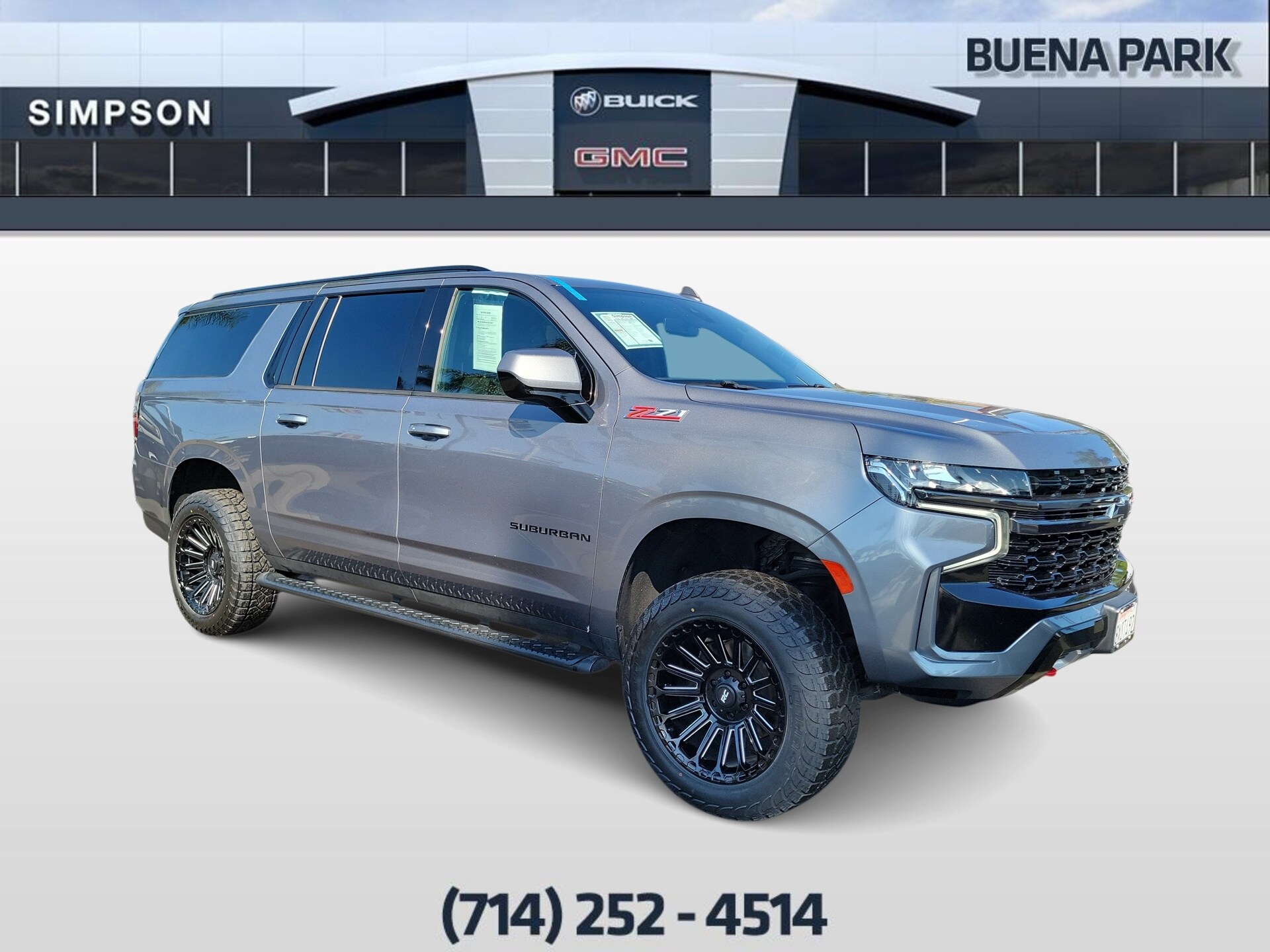 2021 Chevrolet Suburban Z71 photo 2