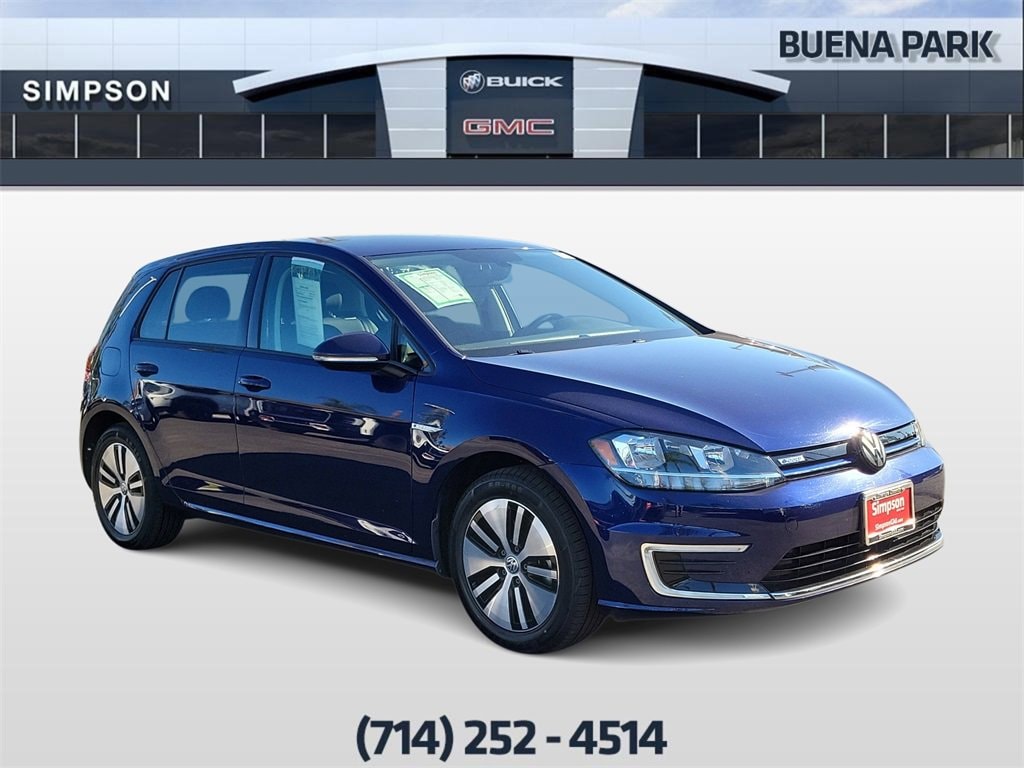 Used 2019 Volkswagen e-Golf e-Golf SE with VIN WVWKR7AU9KW917611 for sale in Buena Park, CA