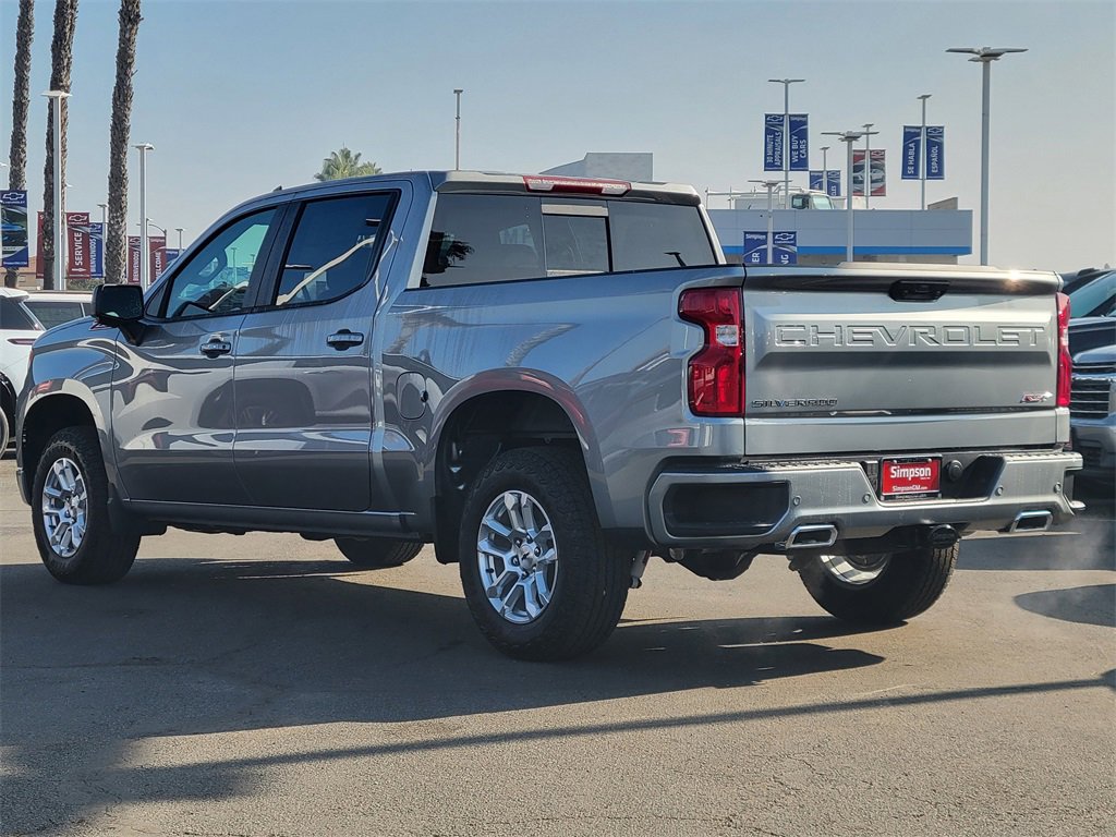 2026 Chevrolet Silverado 1500 RST photo 2