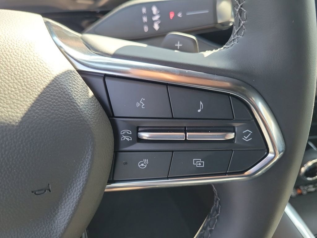 2026 Chevrolet Suburban Z71 - Photo 6