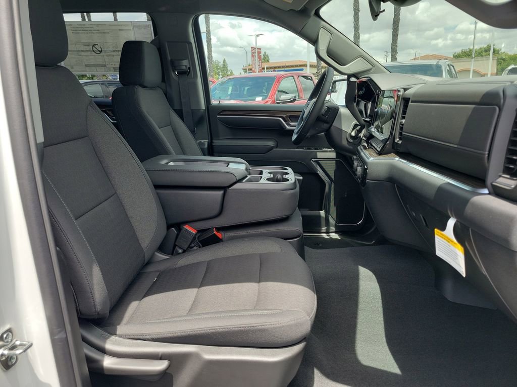 2026 Chevrolet Silverado 1500 LT - Photo 18