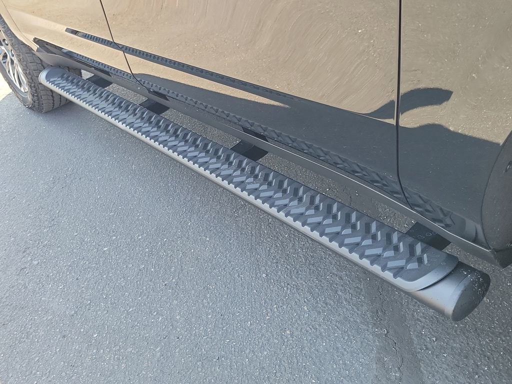 2026 Chevrolet Suburban Z71 - Photo 24