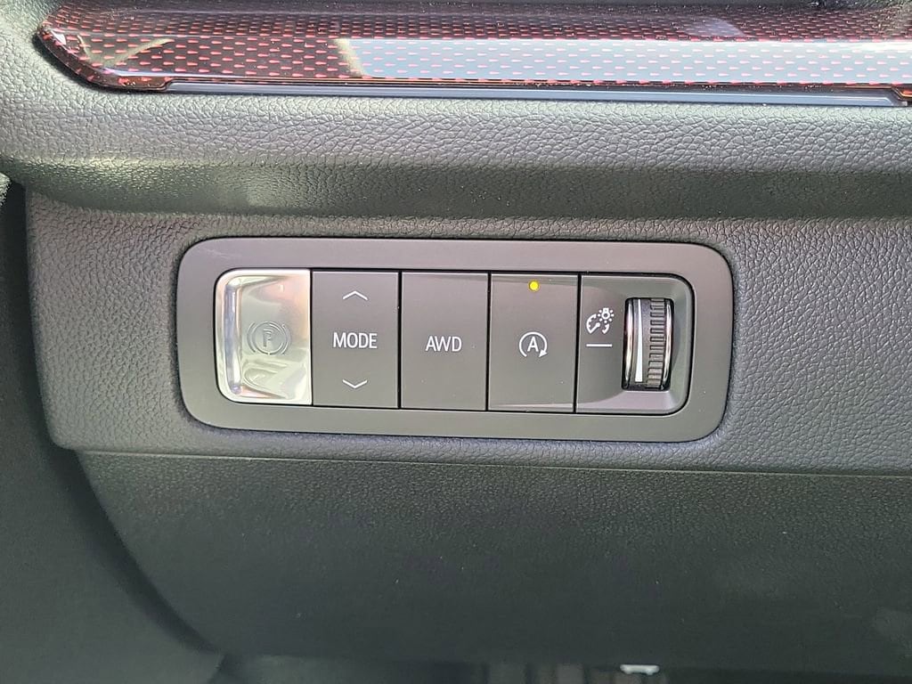 2026 Chevrolet Traverse Z71 - Photo 12