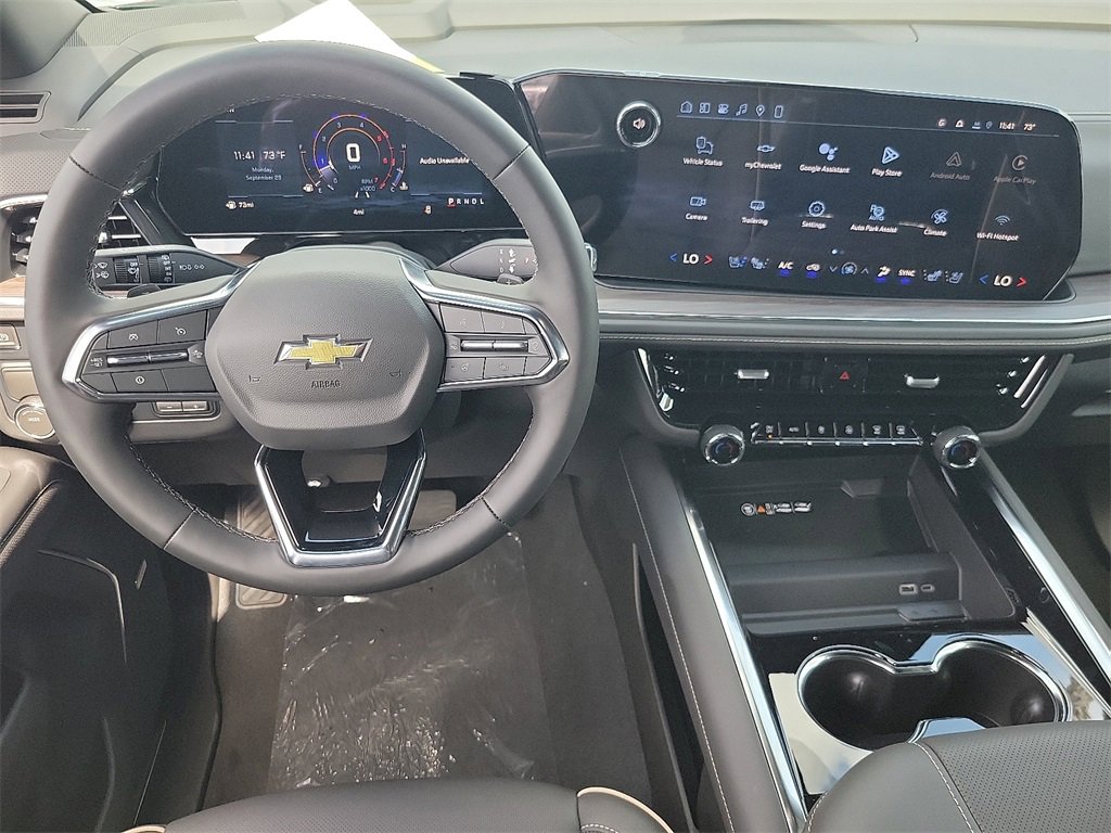 2026 Chevrolet Suburban Premier photo 4