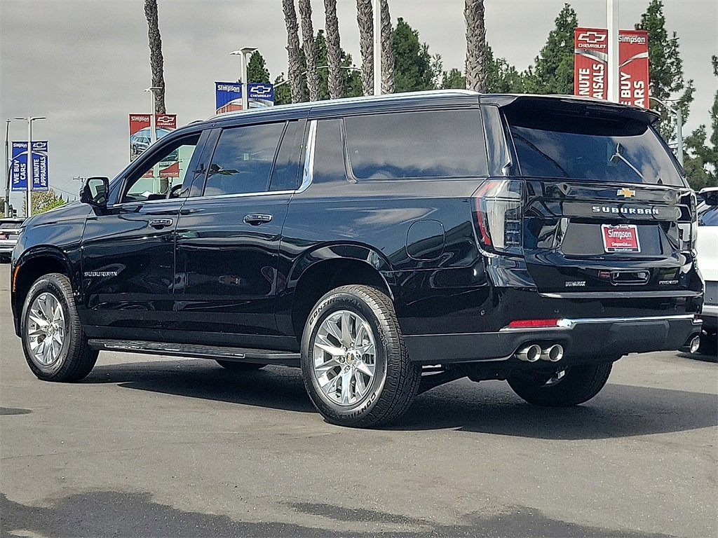 2026 Chevrolet Suburban Premier photo 2