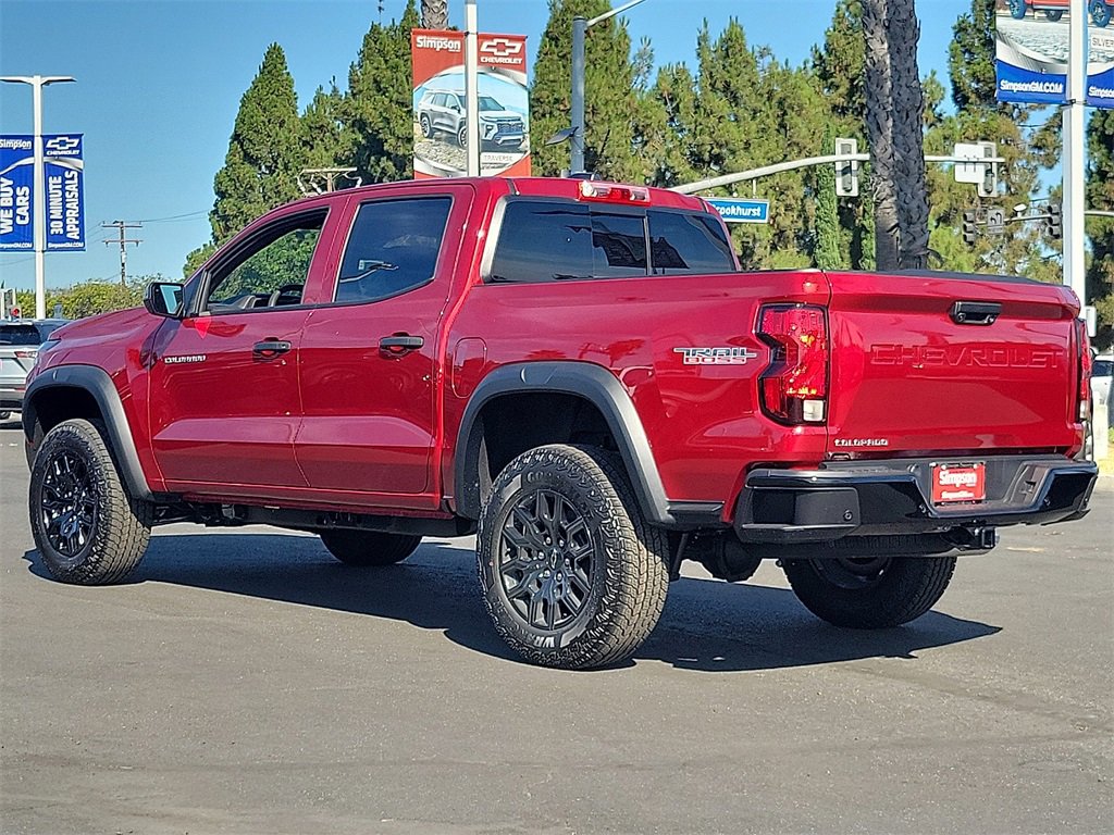 2026 Chevrolet Colorado Trail Boss photo 2