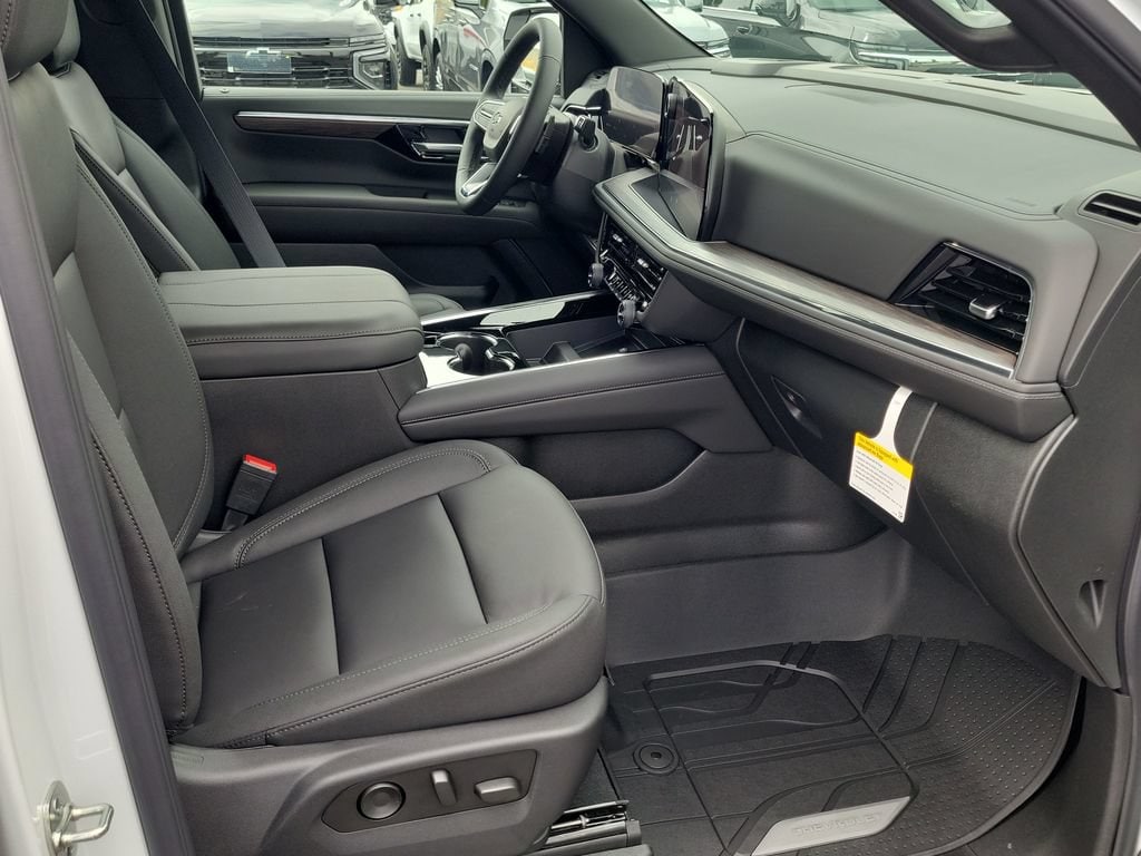 2026 Chevrolet Suburban Z71 - Photo 17