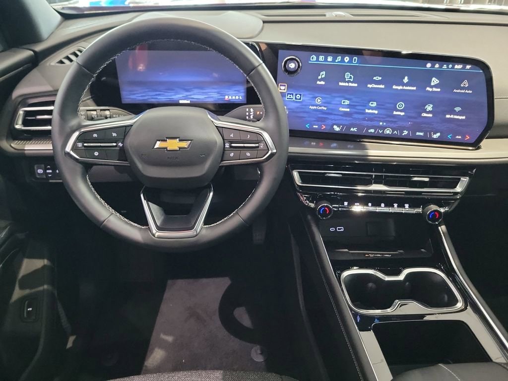 Used 2026 Chevrolet Traverse LT SUV