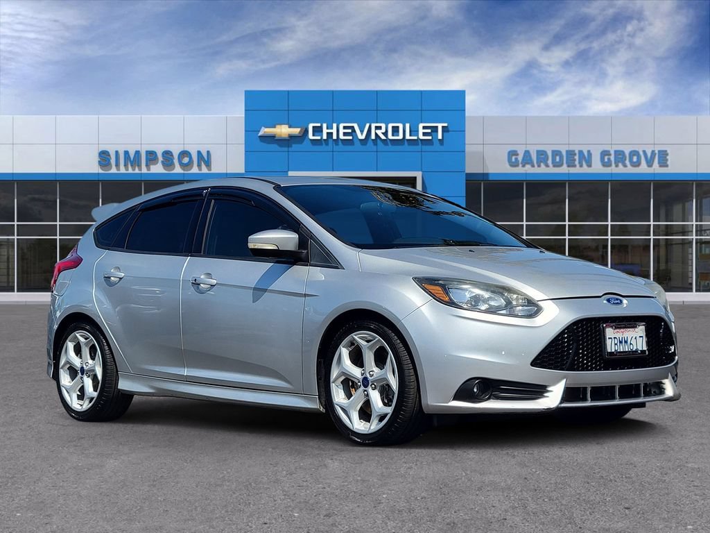 2013 Ford Focus 5 Door Hatch ST's photo