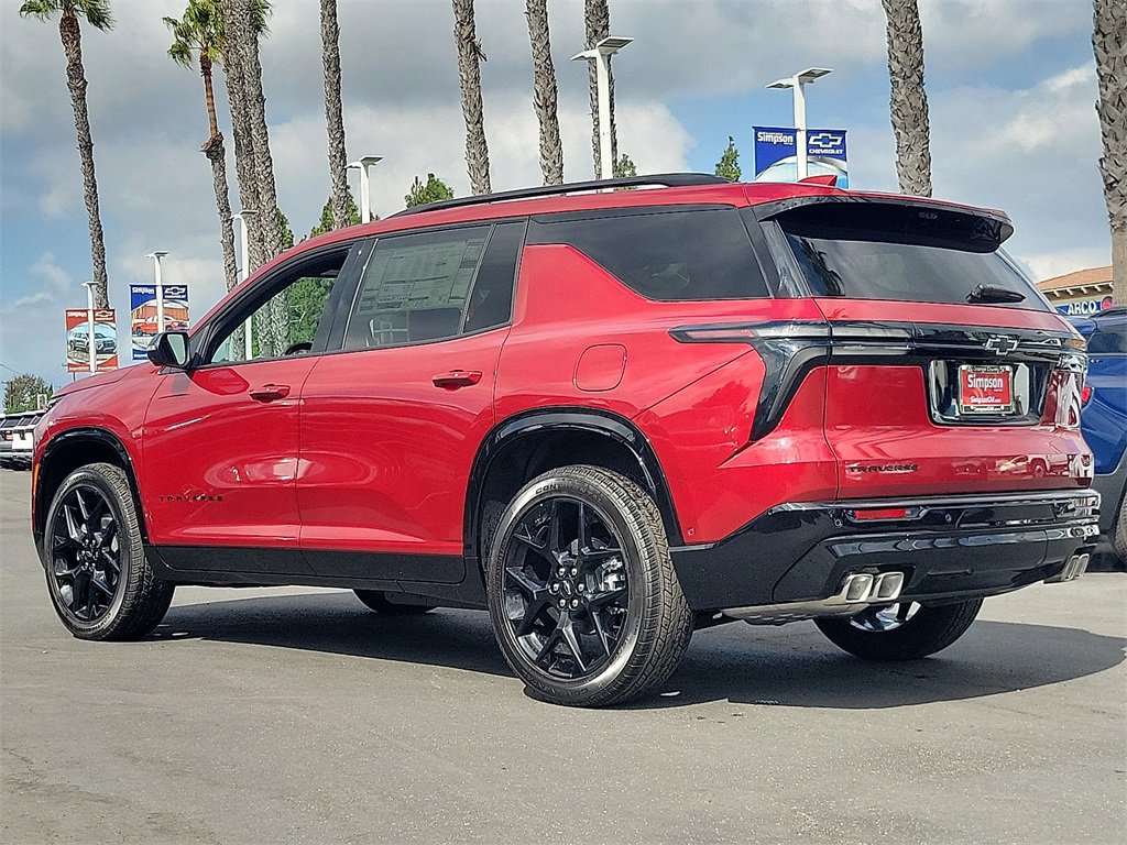 2026 Chevrolet Traverse RS photo 2