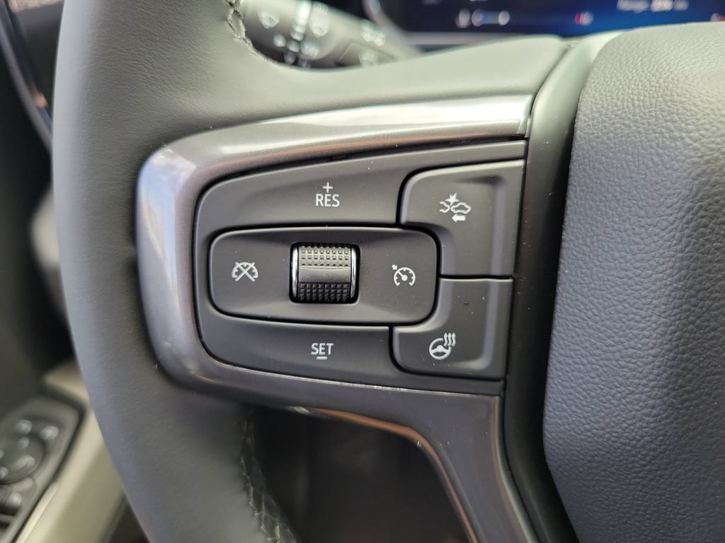 2026 Chevrolet Silverado 2500 HD ZR2 - Photo 5