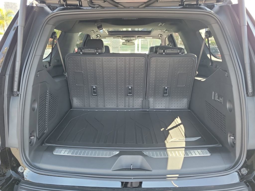 2026 Chevrolet Suburban Z71 - Photo 21