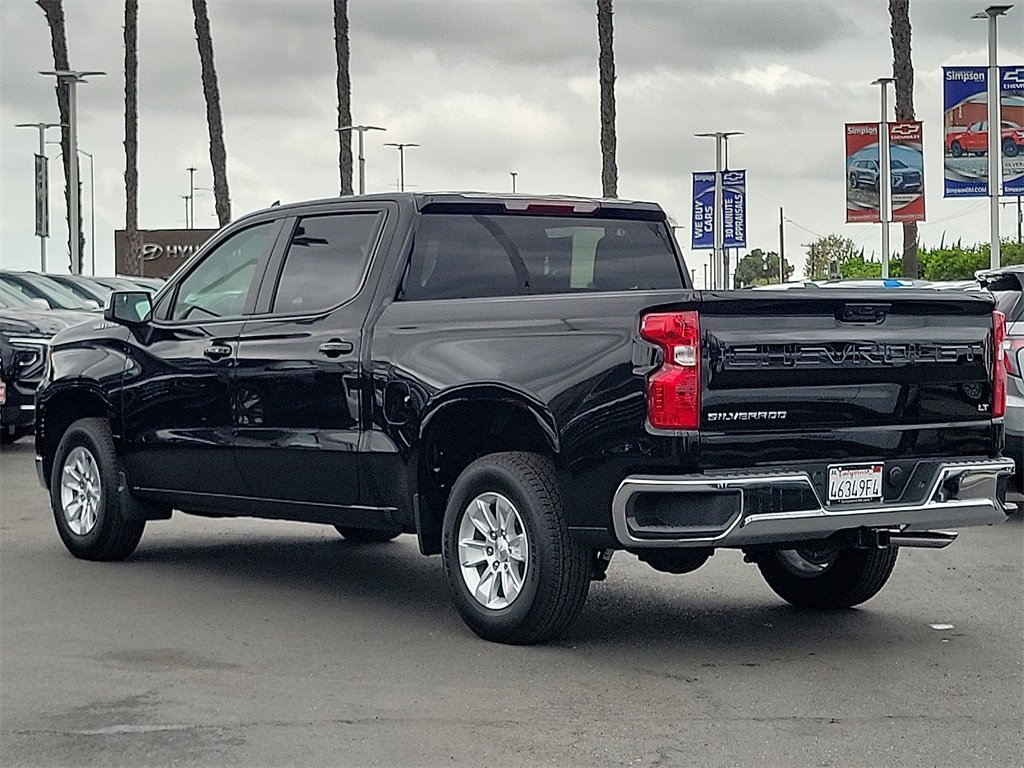 2025 Chevrolet Silverado 1500 LT photo 2