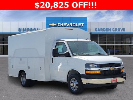 2025 Chevrolet Express Cutaway 3500 1WT Cutaway Van