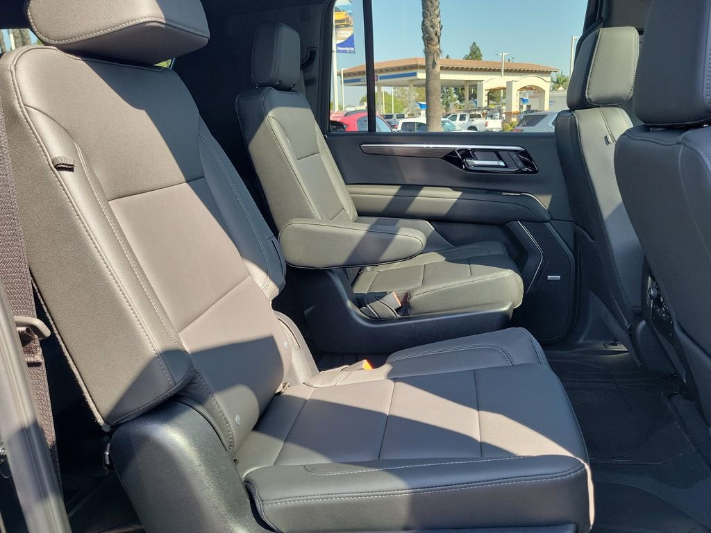 2026 Chevrolet Suburban Z71 - Photo 19