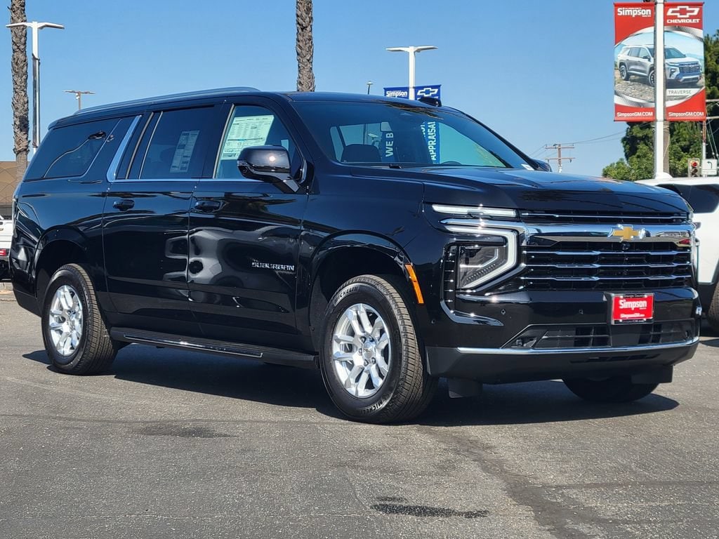 2026 Chevrolet Suburban LT - Photo 32
