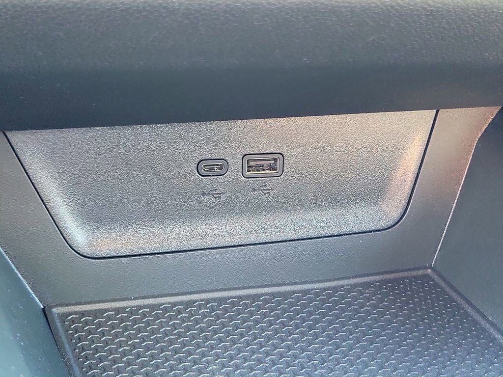 2026 Chevrolet Equinox LT - Photo 10