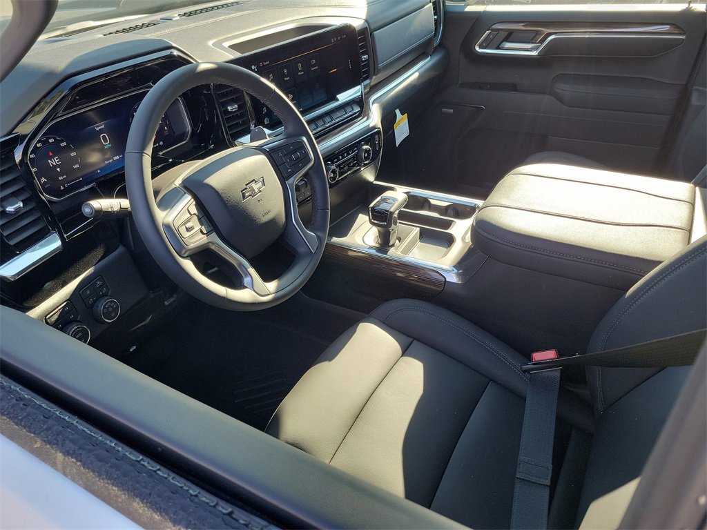 2026 Chevrolet Silverado 1500 LT Trail Boss photo 3