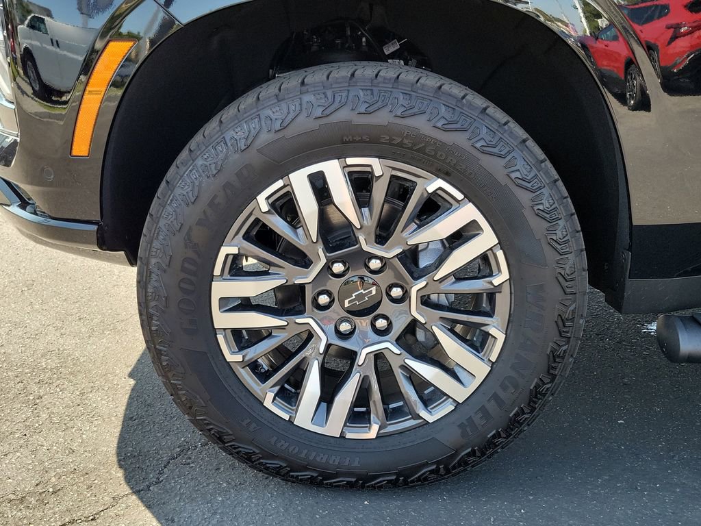 2026 Chevrolet Suburban Z71 - Photo 27