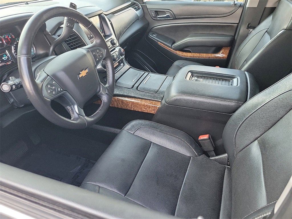 2018 Chevrolet Tahoe Premier photo 2