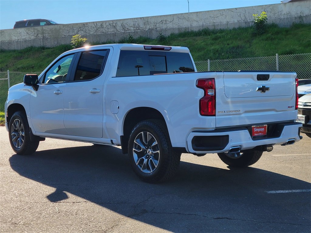 2026 Chevrolet Silverado 1500 RST photo 2