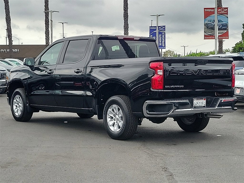 2025 Chevrolet Silverado 1500 LT photo 2