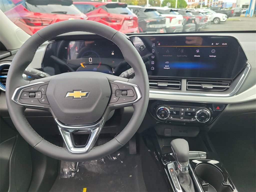 2026 Chevrolet Trax LT photo 2