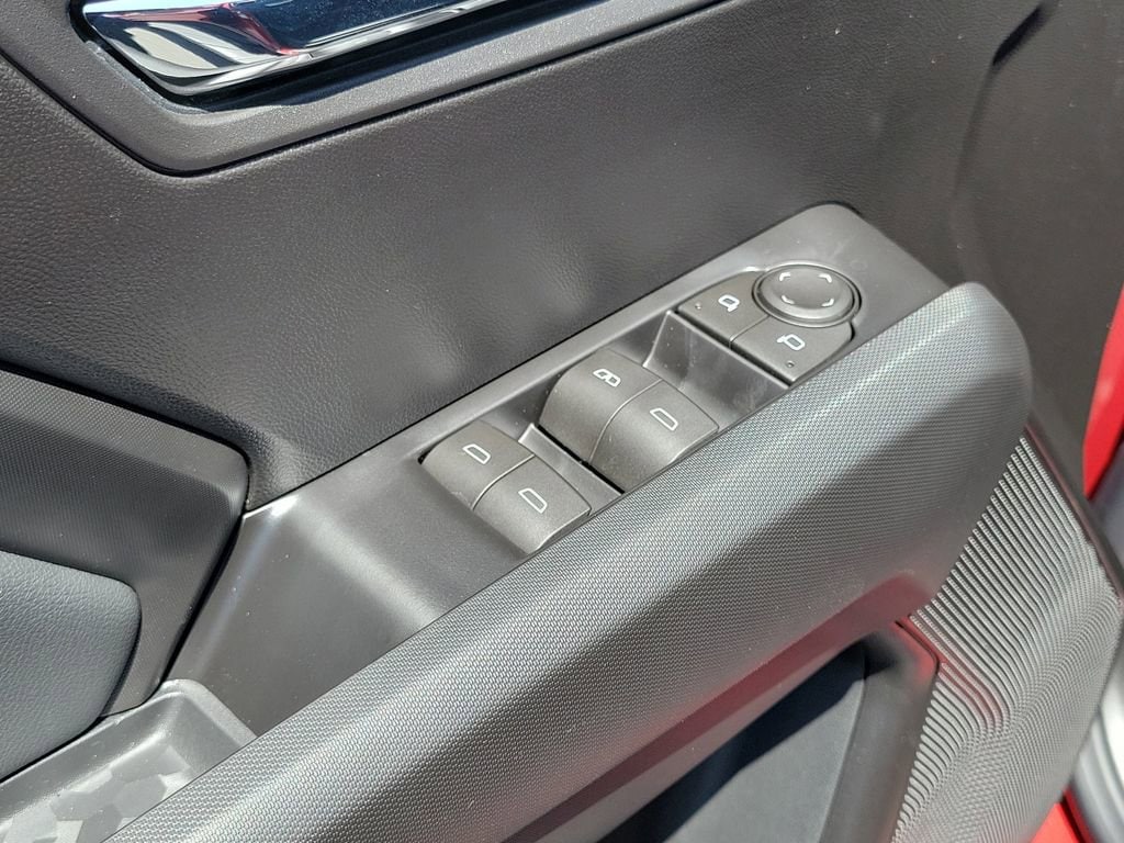 2026 Chevrolet Colorado LT - Photo 14