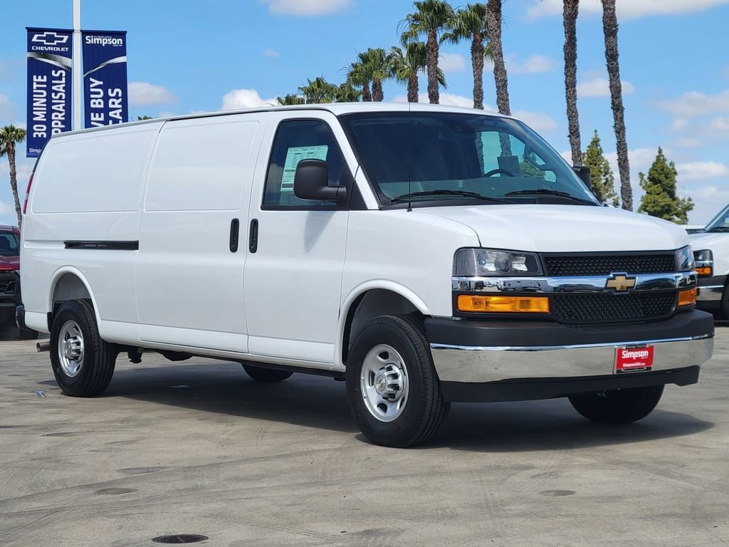 2026 Chevrolet Express Cargo Work Van - Photo 23