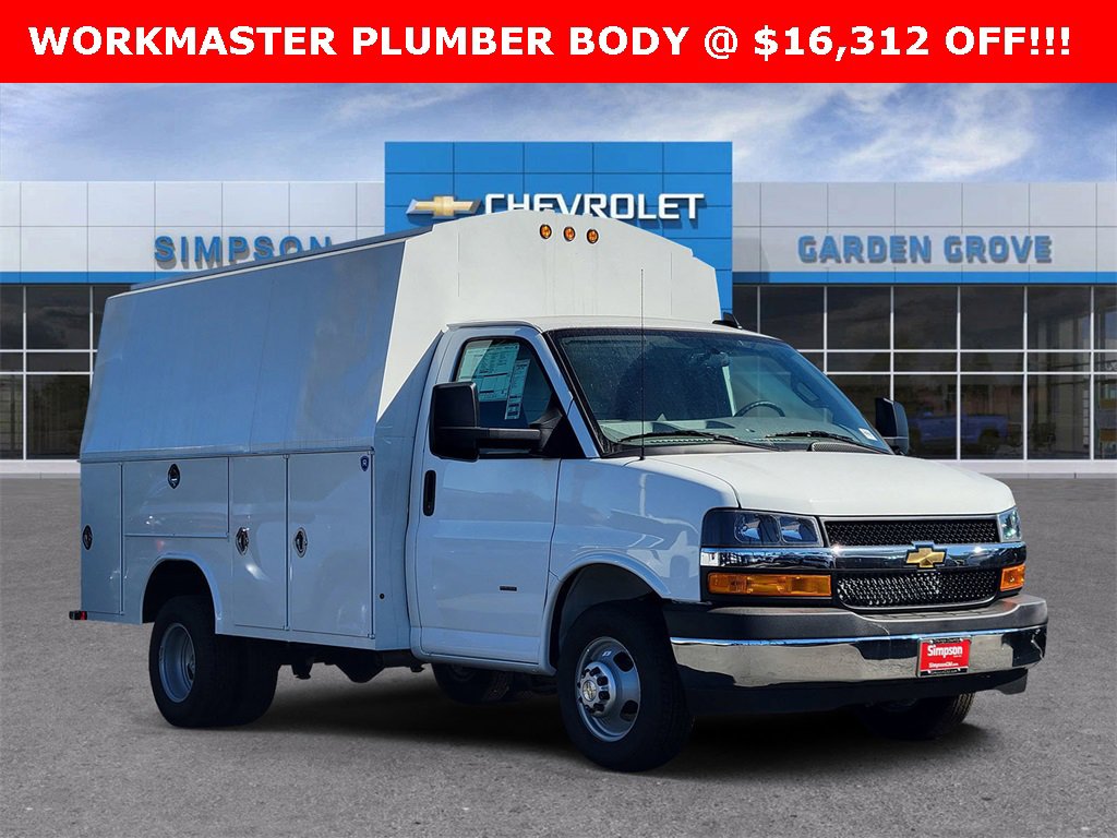 2025 Chevrolet Express Cutaway Base's photo