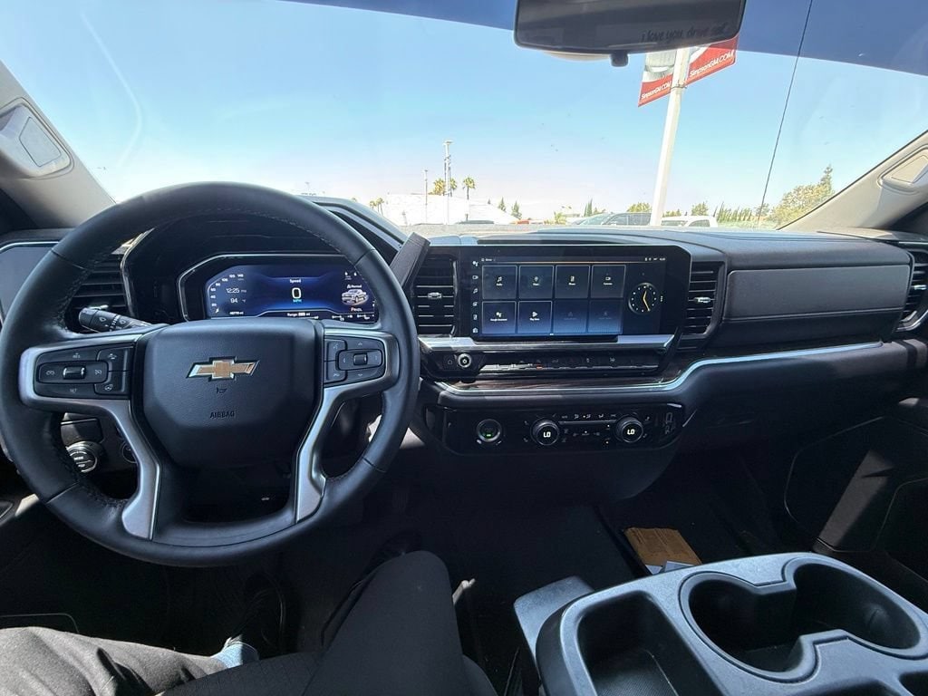 2022 Chevrolet Silverado 1500 LT - Photo 13