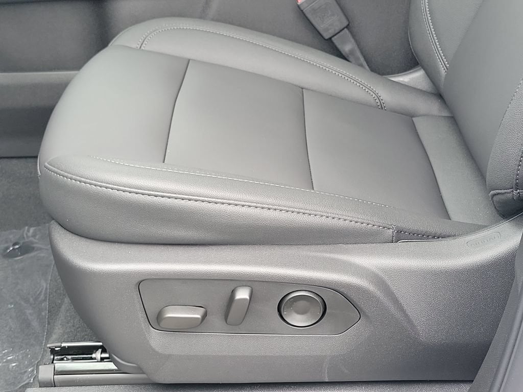 2026 Chevrolet Tahoe Z71 - Photo 16