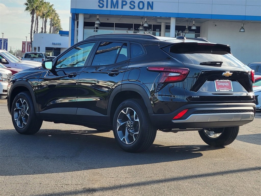 New 2026 Chevrolet Trax LT SUV