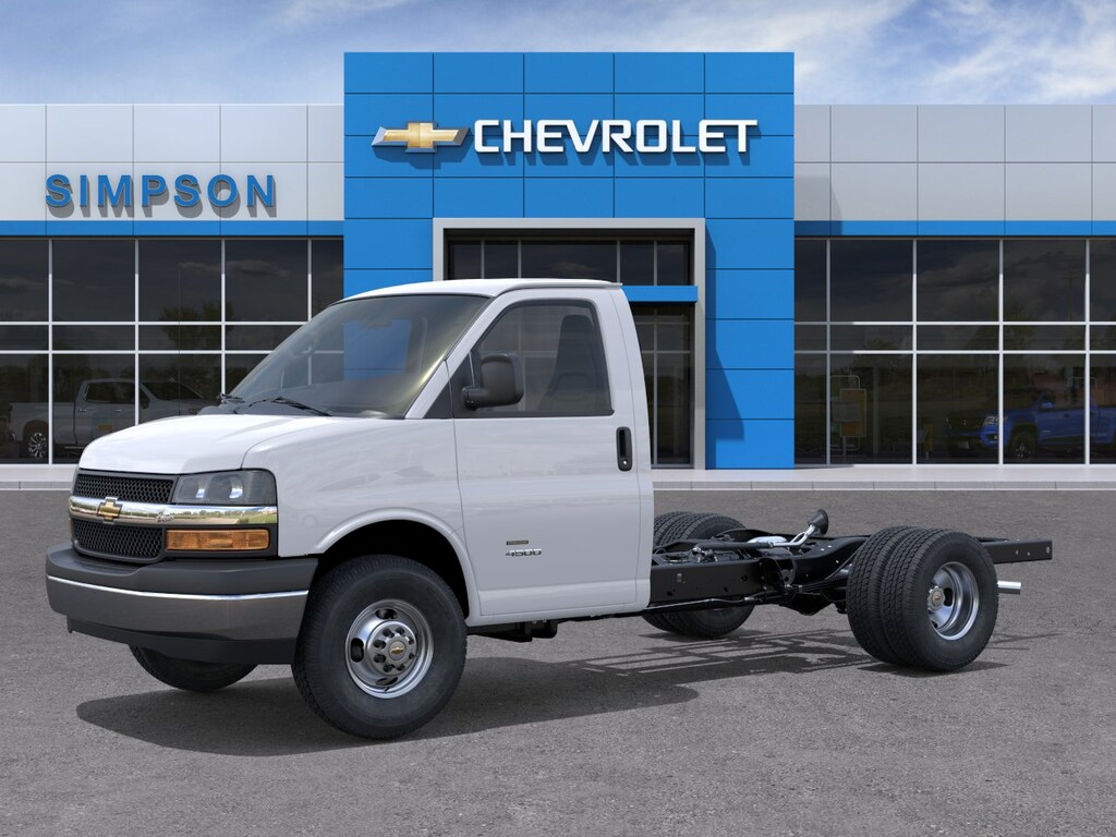New 2026 Chevrolet Express Cutaway 3500 1WT Cutaway Van