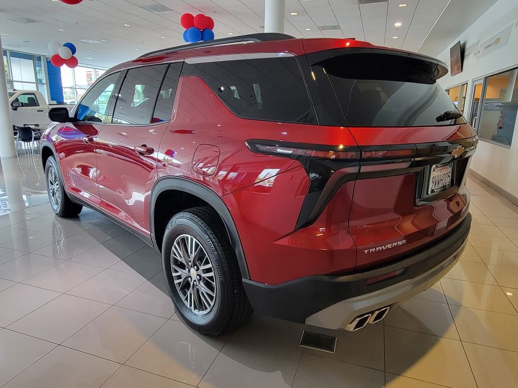 Used 2026 Chevrolet Traverse LT SUV